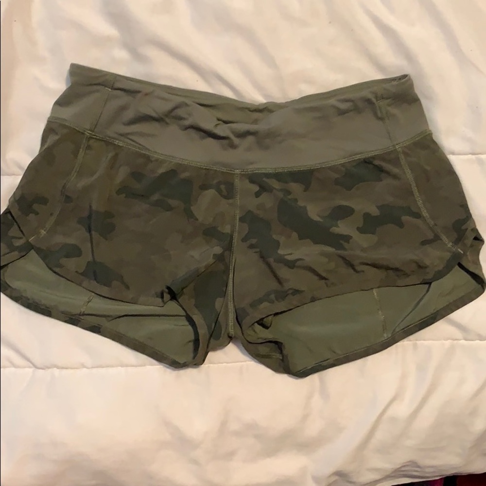 Lululemon camo speed shorts